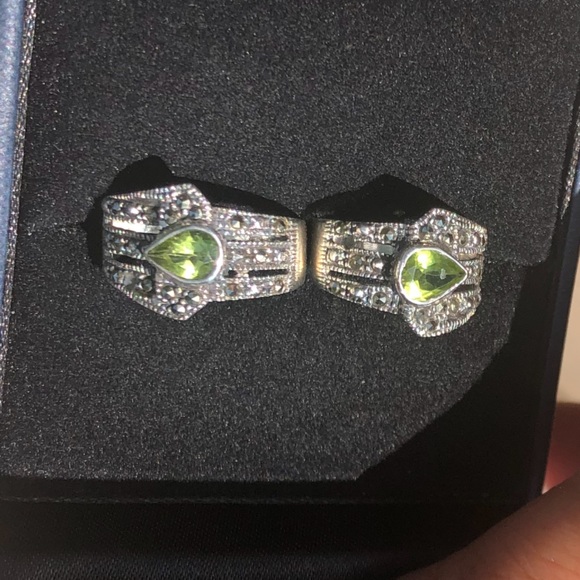L25: set of 2 unique pear shape E/W set peridot rings w/ marcasite - solid 925 - Picture 2 of 14